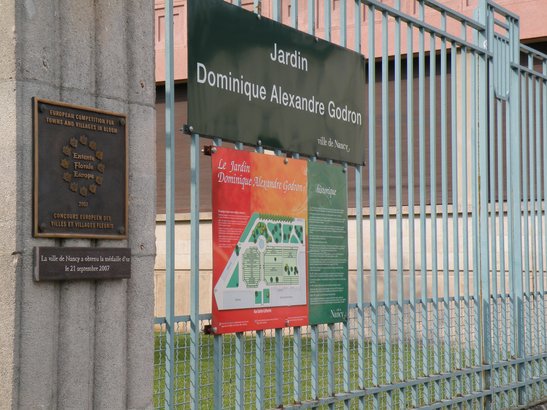  entrée du jardin D.A. Godron, vers l'aquarium